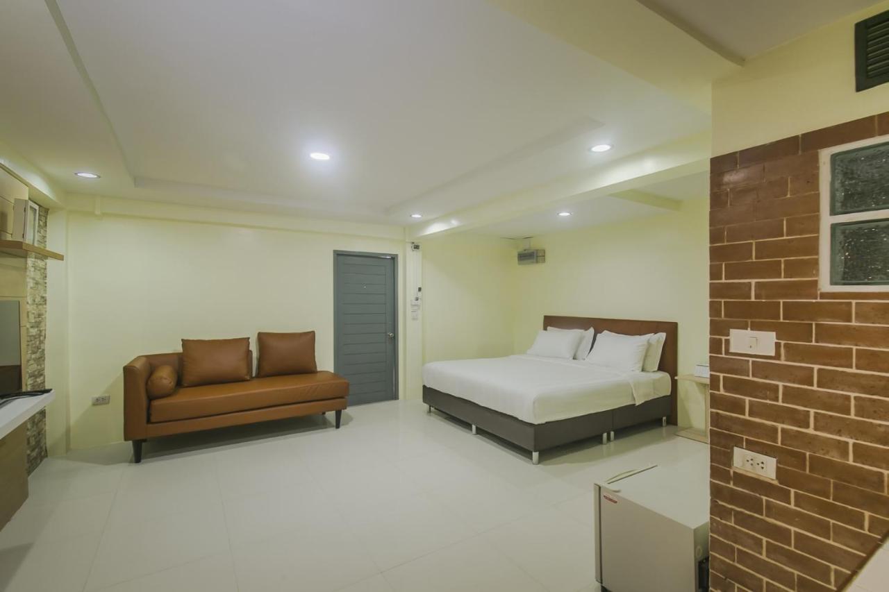 Petchsiri เพชรสิริรูม Aparthotel *